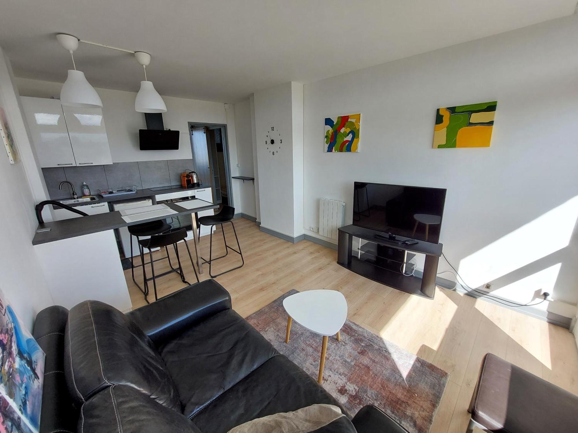 Le Voltaire - T2 Neuf Face Pyrenees Daire Tarbes Dış mekan fotoğraf