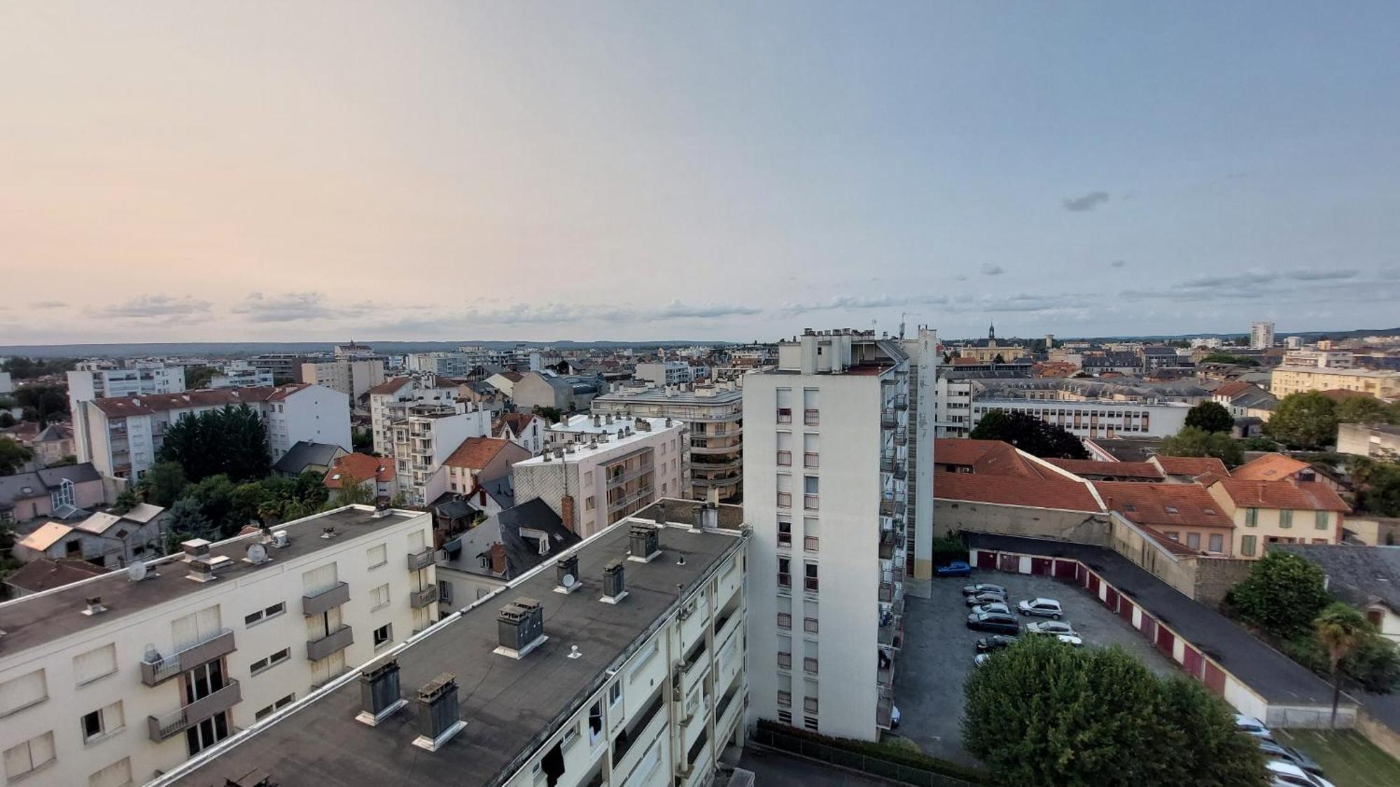 Le Voltaire - T2 Neuf Face Pyrenees Daire Tarbes Dış mekan fotoğraf